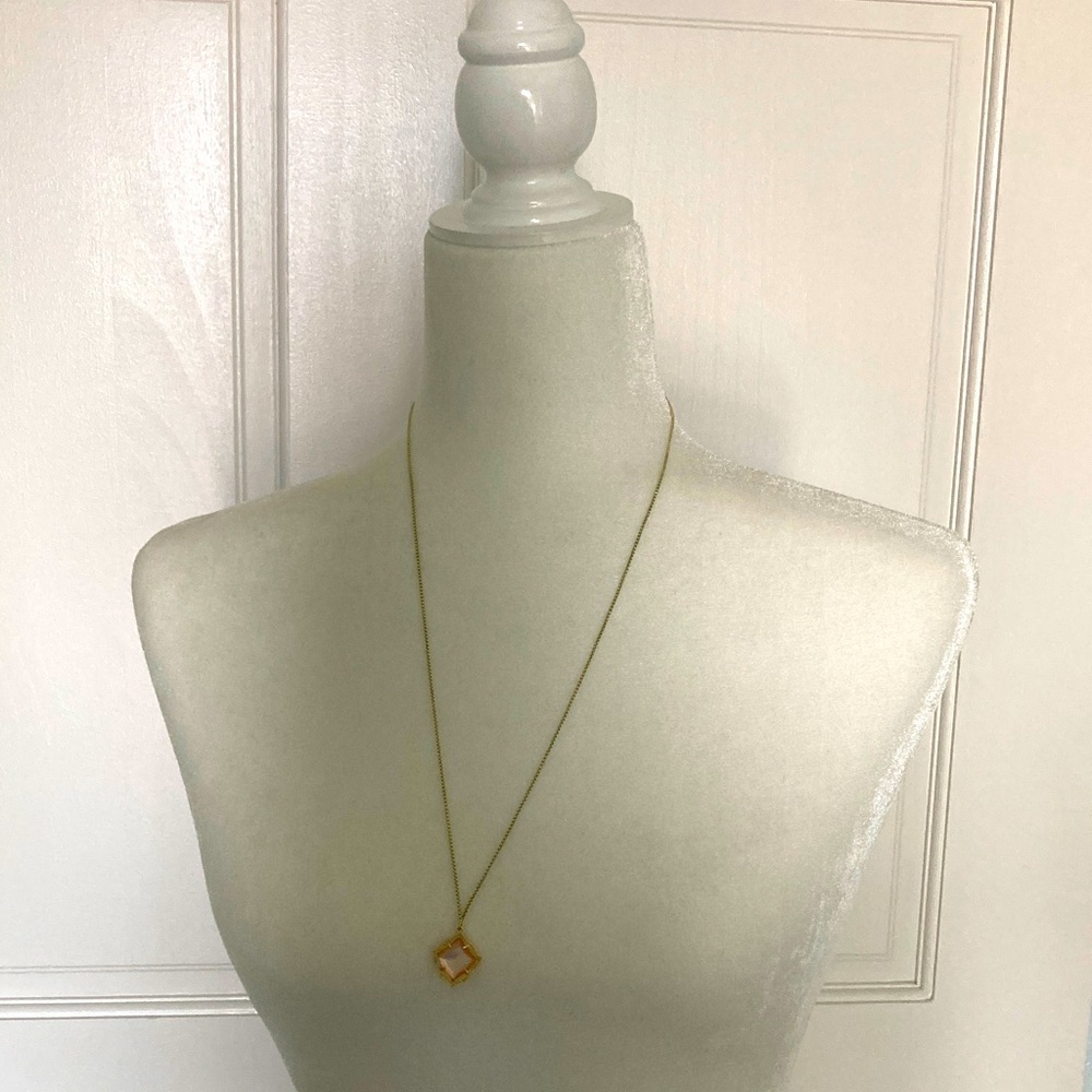 Elegant Adjustable Kendra Scott Gold Pendant Necklace